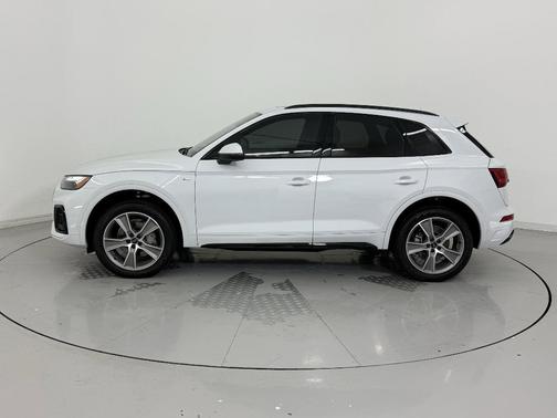 2025 Audi Q5 45 S line Premium