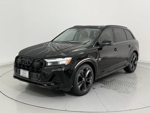 2025 Audi Q7 55 Premium Plus