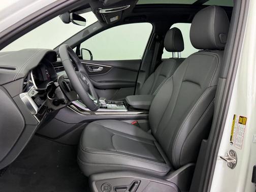 2026 Audi Q7 55 Premium