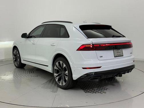 2026 Audi Q8 55 Premium Plus