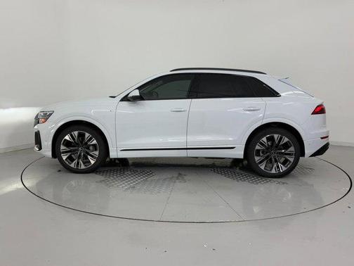 2026 Audi Q8 55 Premium Plus
