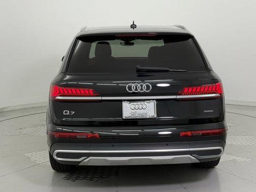 2021 Audi Q7 45 Premium