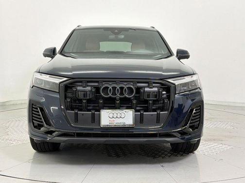 Waitomo Blue Metallic 2026 Audi Q7 55 Premium Plus
