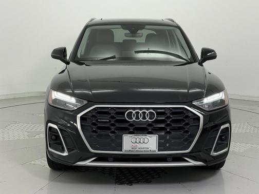 2022 Audi Q5 45 S line Premium Plus