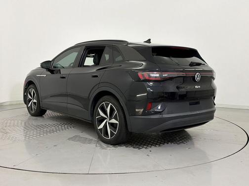 Deep Black Pearl 2023 Volkswagen ID.4 S