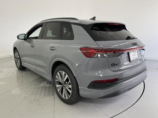 2025 Audi Q4 e-tron Premium 45 RWD