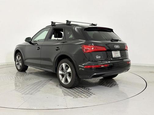 Brilliant Black 2020 Audi Q5 45 Premium
