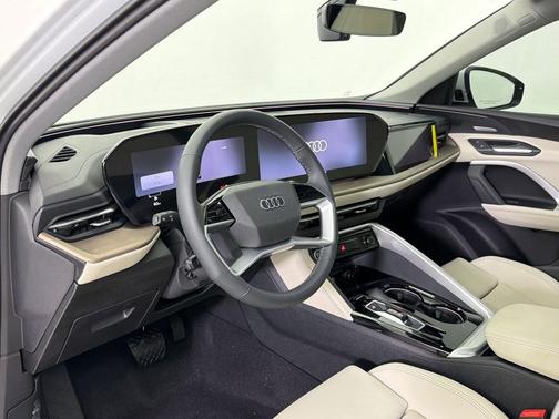 Glacier White Metallic 2026 Audi Q5 Premium Plus TFSI quattro S tronic