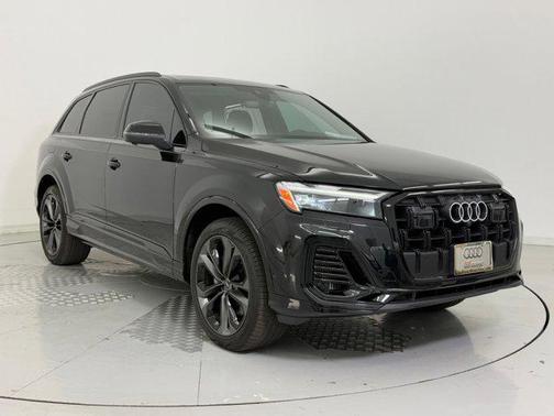 2025 Audi Q7 55 Premium Plus