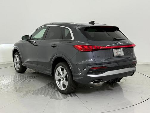 2025 Audi Q5 Premium Plus