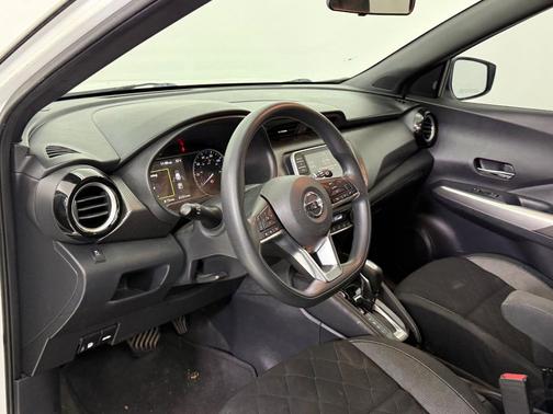 2019 Nissan Kicks SV