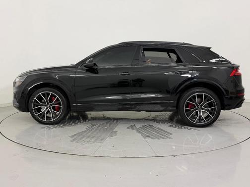 2023 Audi Q8 55 Premium Plus