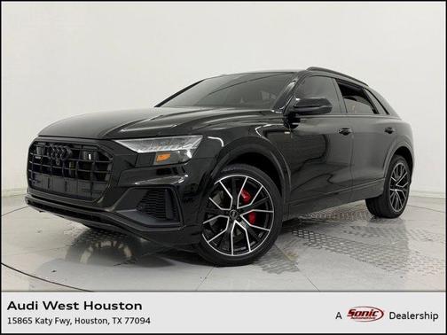 2023 Audi Q8 55 Premium Plus