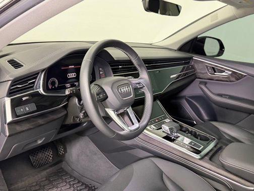 2023 Audi Q8 55 Premium Plus