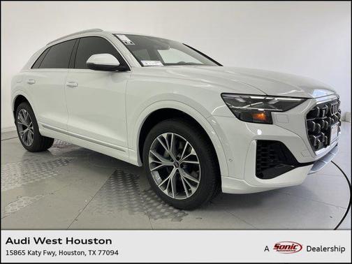 2025 Audi Q8 55 Premium