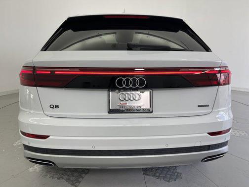 2025 Audi Q8 55 Premium