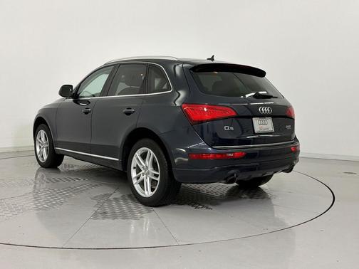 Blue 2017 Audi Q5 2.0T Premium