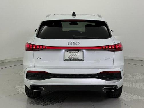 2025 Audi Q5 Premium