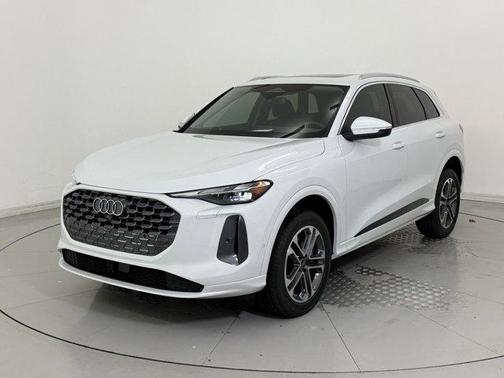 2025 Audi Q5 Premium