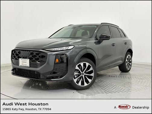 Daytona Gray Pearl Effect 2026 Audi Q3 TFSI quattro S tronic