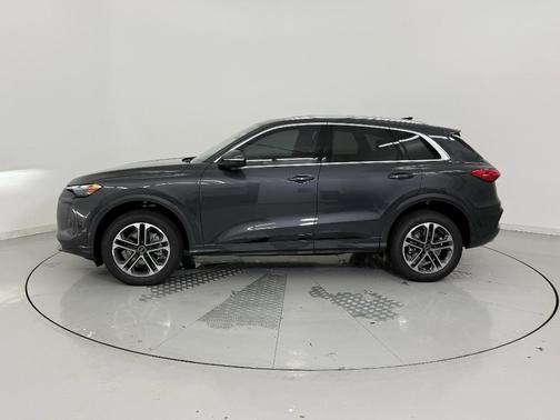 2025 Audi Q5 Premium