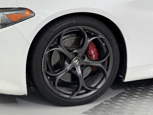 2019 Alfa Romeo Giulia Ti Sport Carbon