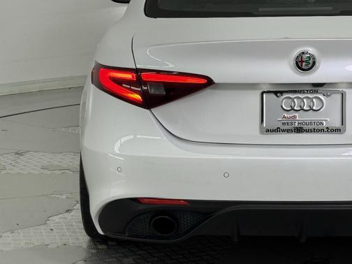 2019 Alfa Romeo Giulia Ti Sport Carbon