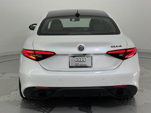 2019 Alfa Romeo Giulia Ti Sport Carbon