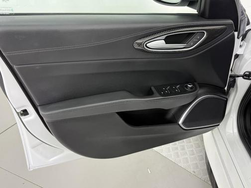 2019 Alfa Romeo Giulia Ti Sport Carbon