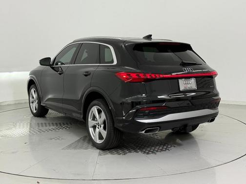 2025 Audi Q5 Premium Plus TFSI quattro S tronic