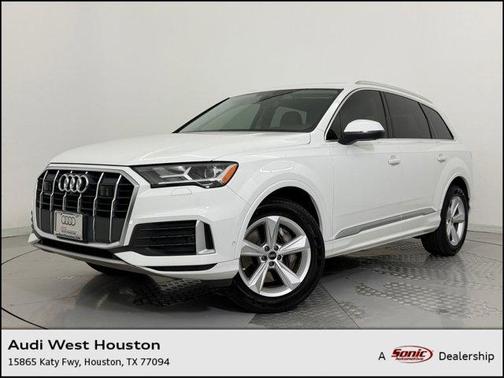 2022 Audi Q7 45 Premium Plus