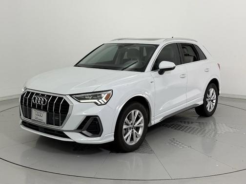 2022 Audi Q3 45 S line Premium Plus