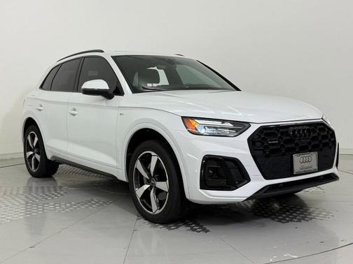 2023 Audi Q5 45 S line Premium Plus