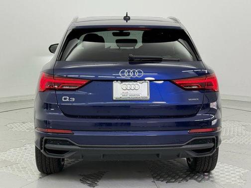 2025 Audi Q3 45 S line Premium Plus