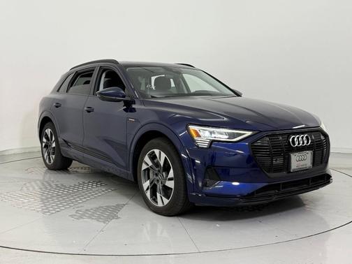 2021 Audi e-tron Premium