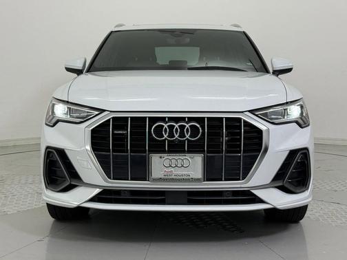 2022 Audi Q3 45 S line Premium Plus
