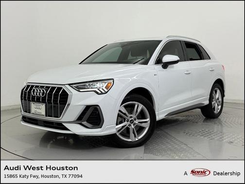 2022 Audi Q3 45 S line Premium Plus