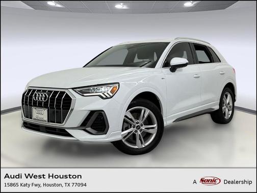 2022 Audi Q3 45 S line Premium Plus