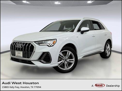 2022 Audi Q3 45 S line Premium Plus