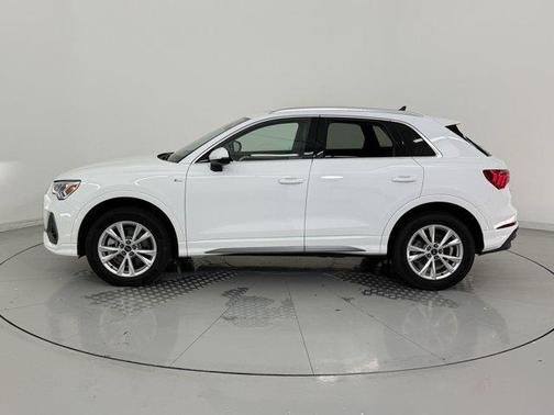 2024 Audi Q3 Premium 45 TFSI S line quattro Tiptronic