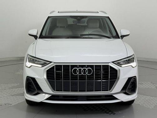 2024 Audi Q3 Premium 45 TFSI S line quattro Tiptronic