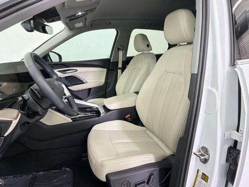 Mythos Black Metallic 2025 Audi Q5 Premium TFSI quattro S tronic