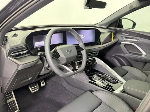 Tambora Gray Metallic 2026 Audi SQ5 3.0T Premium Plus