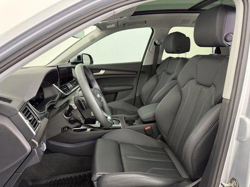 2025 Audi Q5 45 S line Premium Plus