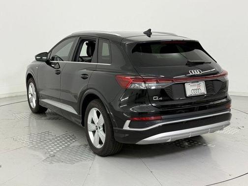 2024 Audi Q4 e-tron Premium Plus 55 quattro