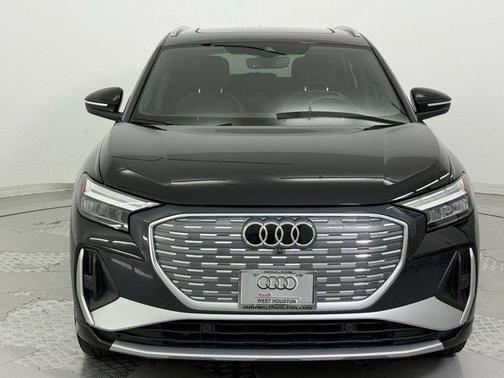 2024 Audi Q4 e-tron Premium Plus 55 quattro