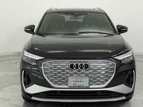 2024 Audi Q4 e-tron Premium Plus 55 quattro