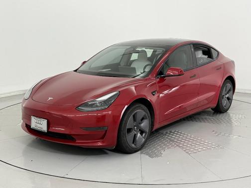 2022 Tesla Model 3 Standard Range