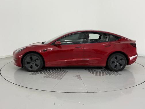 2022 Tesla Model 3 Standard Range