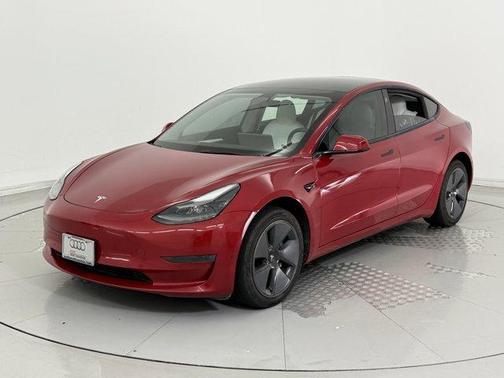 2022 Tesla Model 3 Standard Range